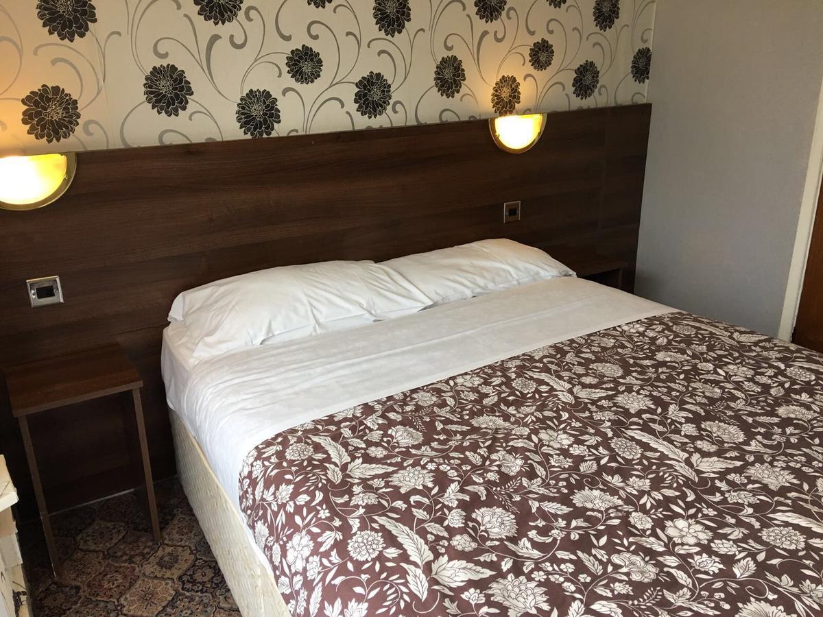 South Fork Guest House Leicester Esterno foto